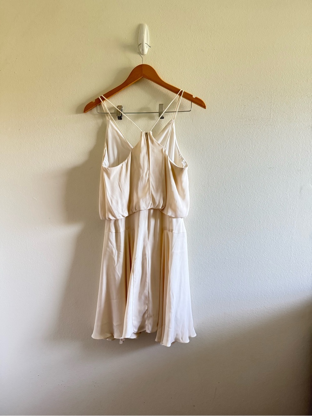 Milly White Silk Blend Spaghetti Strap V-Neck Swing Mini Dress size 0 - Picture 3 of 9